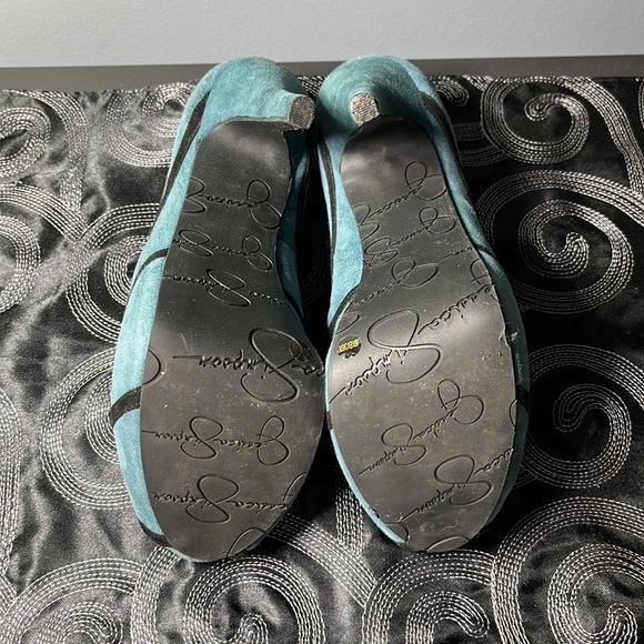 JESSICA SIMPSON Iceyx Platform Pump - Picture 4 of 5